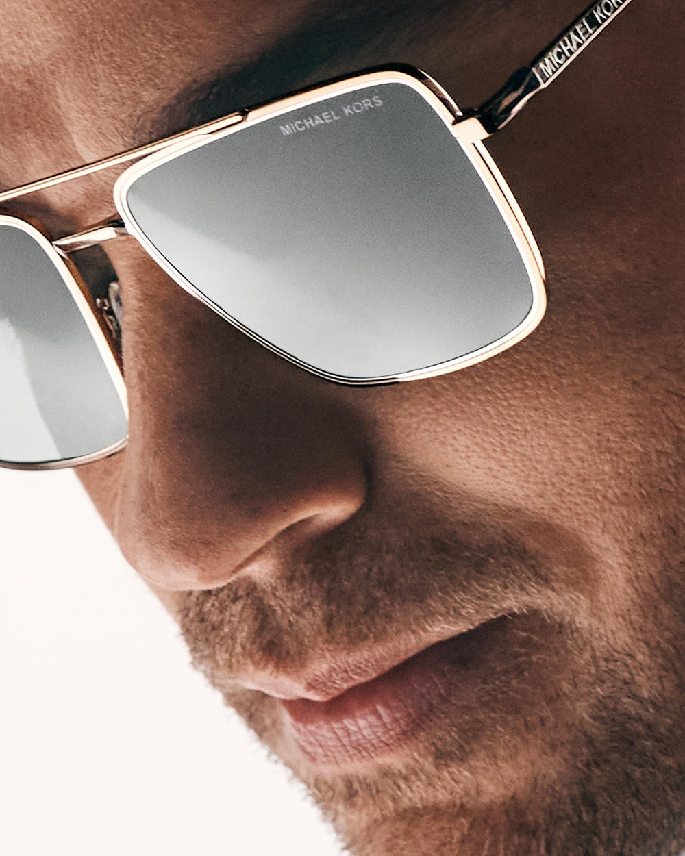 SS24_LUX_EYEWEAR_VERT_1