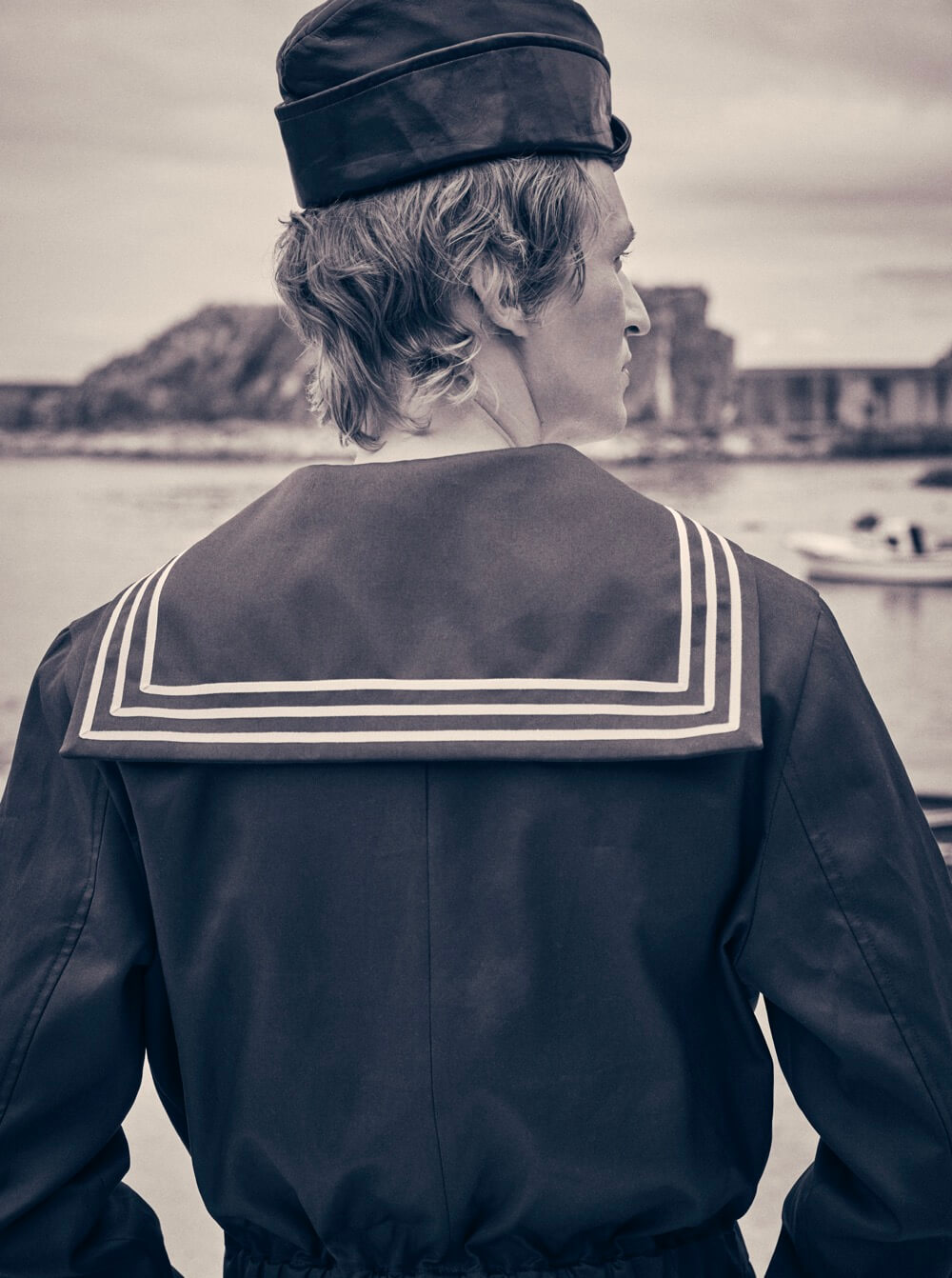 10 ESQUIRE