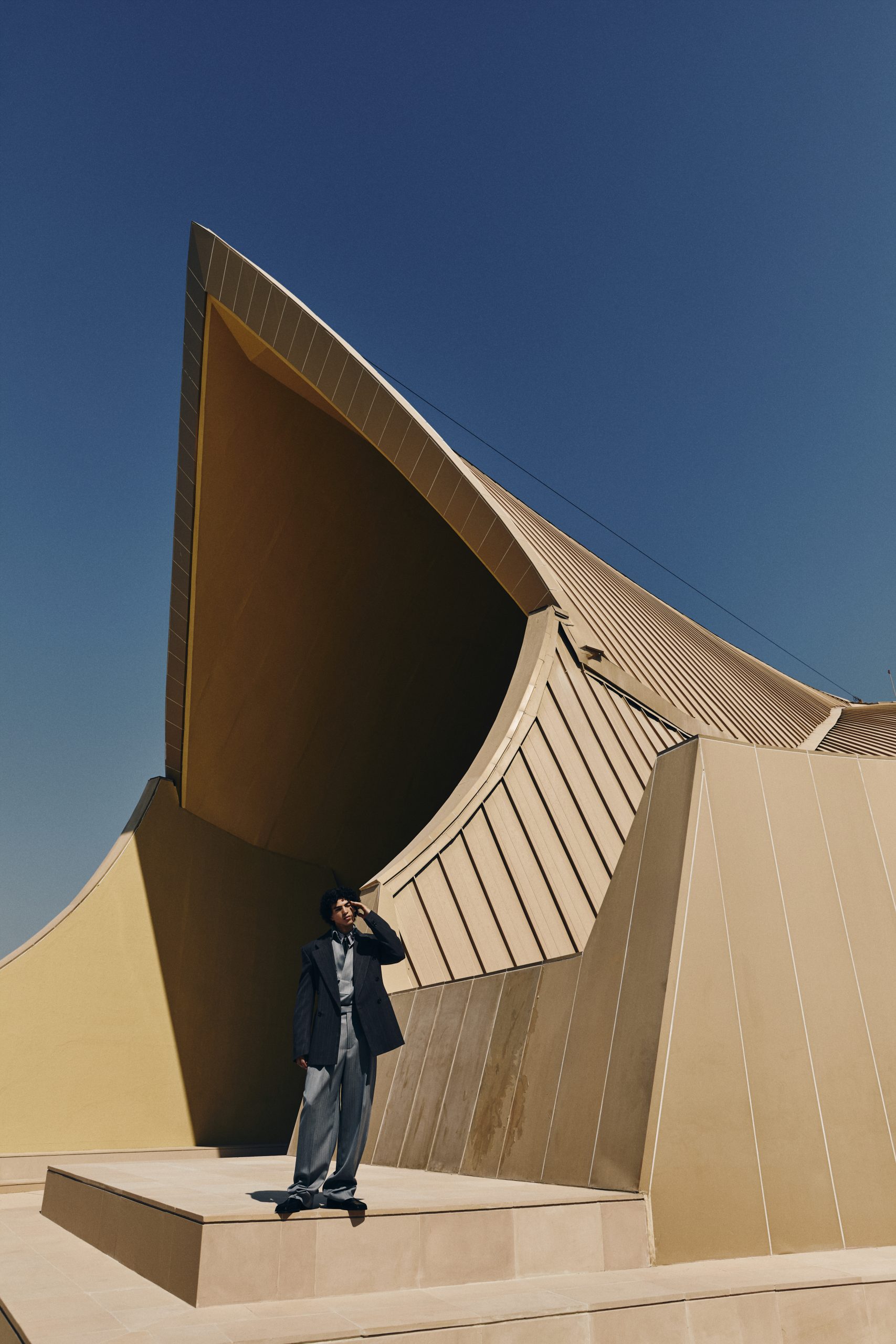 ICON_EARTH_SHADOW_04_057